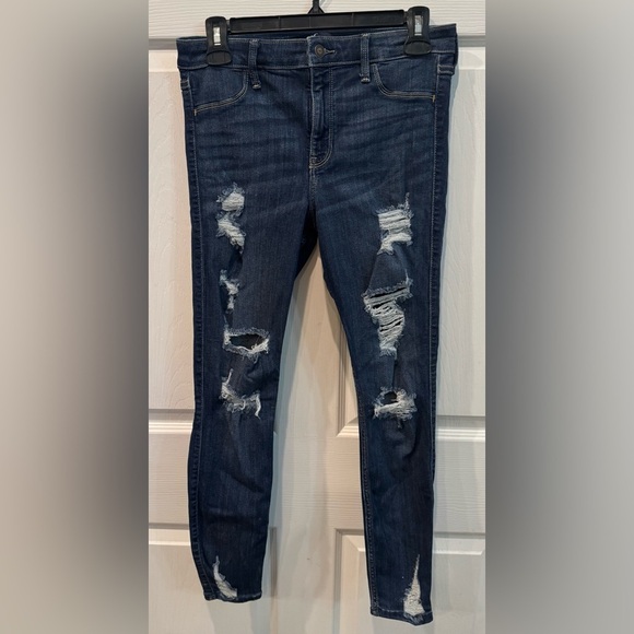 HOLLISTER CALIFORNIA HIGH-RISE CROP RIPPED JEAN SUPER SKINNY Size 9 - Picture 1 of 8